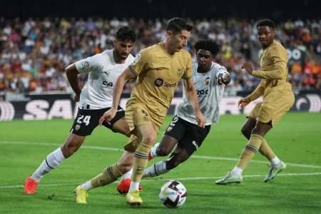 Lewandowski marca contra el Valencia